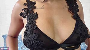 cum on my pussy, come on, do it now, you know you want to!