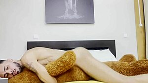 我忍不住每晚狂干可爱泰迪熊玩偶