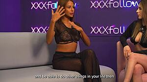 Aishadanveer说，用狗爬式猛干我，摊开我的大屁股