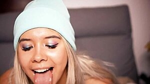 饥渴可爱脸金发骚货视频撩英国金主爹地