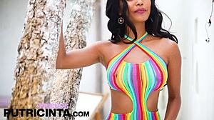Why does Putri cinta strip her colorful dress to expose that tight asshole?
