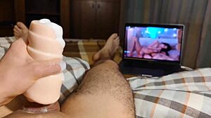 哇塞！超猛射精，润滑油和新玩具爽爆了！