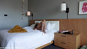 Yo, Kona Jade banging the maintenance guy with wet pussy shakes! 😜