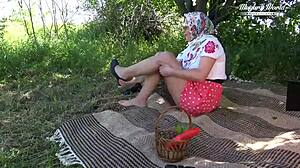 黑人安娜玛丽森林快炮拳交大阴道 女友野外骑乘