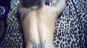 眼镜男Maxxx Loadz片场后入亚裔金发狗爬