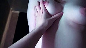 我说服18岁处女被操