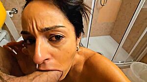 I step out of the shower for a huge cock 😍