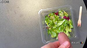 Julia肛门舔舐狂欢