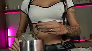 性感拉丁调酒师Ashley Sanz关店后操客户