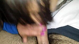 Serbian hooker gives intense blowjob in the car