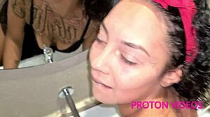 Athena Queen后台快速热辣性爱