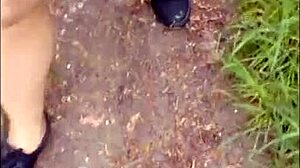 穿丝袜去山间缆车，性感之旅