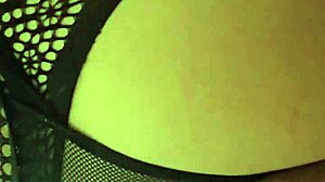 Mature woman visits with big ass