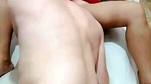 Chubby Pinay wife gets NAILED by stranger while hubby’s away