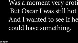 isa flashes with her friend 😏