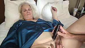 继表哥杰瑞小心刮V形阴毛