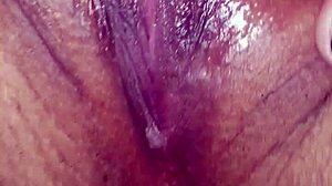 狂舔猛扣她紧逼