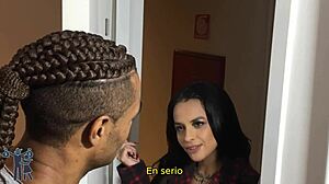 Vecino aprovechó el defecto de la ducha para llevarse a la vecina