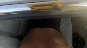 害羞的邻家少女再次偷偷车震