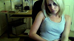 kylie shows off her perfect body on webcam with teasing touches