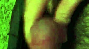 i'm cumming so hard right now, can't stop it