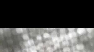 害羞的邻家少女再次偷偷车震