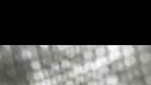 害羞的邻家少女再次偷偷车震