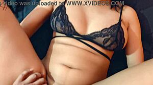 邻居猛干隔壁火辣亚洲女孩