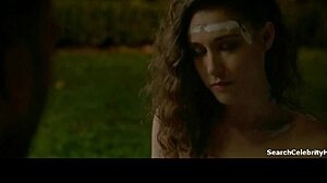 性感明星Jade Tailor在《魔术师》中裸上身大奶