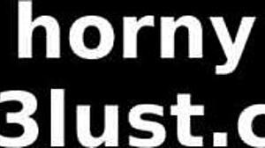 老婆大天然奶子后入式跳动