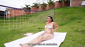 My friend sprayed my ass and then hit it hard, lizi love style