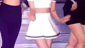 Shemale Eats Babe's Pussy in High Definition