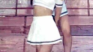 Shemale Eats Babe's Pussy in High Definition