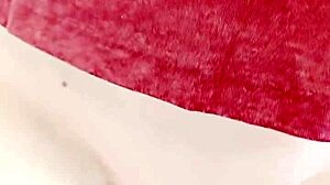 Maturemons pussy sliding on display