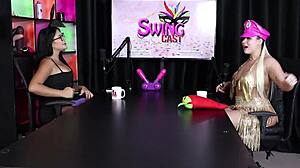 ela faz squirting enquanto recebe massagem e pra ter transando o cara precisa ser foda e o seu tipo de pau preferido - beatriz sampaio sheer red