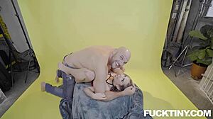 I'm tiny talented Fireball Bailey Base with big tits and petite body.