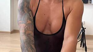 sultry lady explores anal thrill