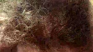 淫荡BBW户外公共口交吞精