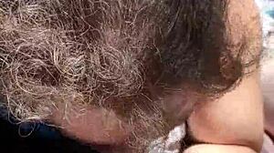 淫荡BBW户外公共口交吞精