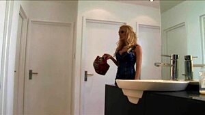 I love how this slutty milf Stacey Saran gets fucked by two big cocks in latex