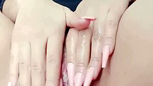 I record my squirting orgasm for my husband, you have to see it