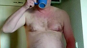 nylonjunge feeling horny in the morning with coffee