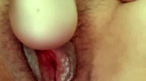 Llego De La Oficina Con Medias Y Me Masturbo