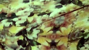 嘿，这热辣巴西妹脱光玩肛玩具自慰吧？