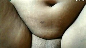 妻子在丈夫外出时享受大鸡巴后入式