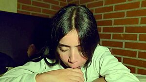 为什么要偷偷溜进来午夜操我表妹？