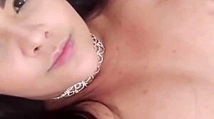 嘿，这热辣巴西妹脱光玩肛玩具自慰吧？