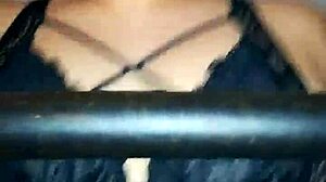 绑住女友，要我舔你吗？我们看xvideos