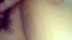 亚洲中国宝贝被老男人猛烈操干