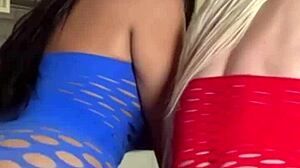 金发黑发眼镜女孩的女同三人转成四人加男孩深喉和舔阴